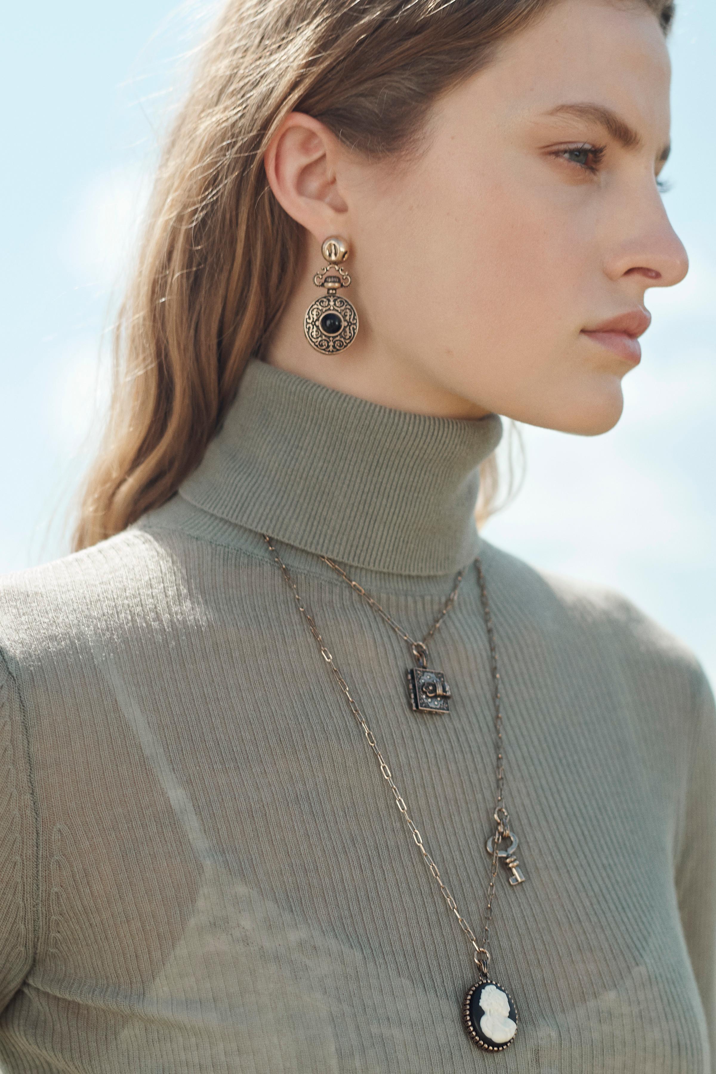 LIMITED EDITION CHARM NECKLACE